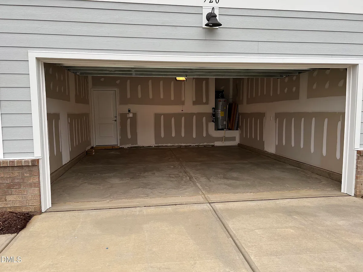 Building Photo - 920 Clearhaven Ln
