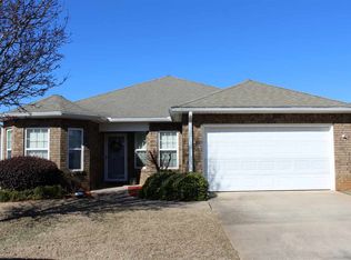 222 Pebble Beach Dr, Perry, GA 31069