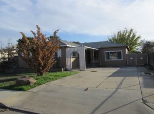 1720 E 26th St, Merced, CA 95340