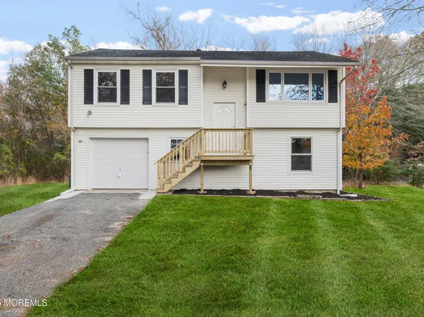 137 Red Bank Avenue, Bayville, NJ 08721