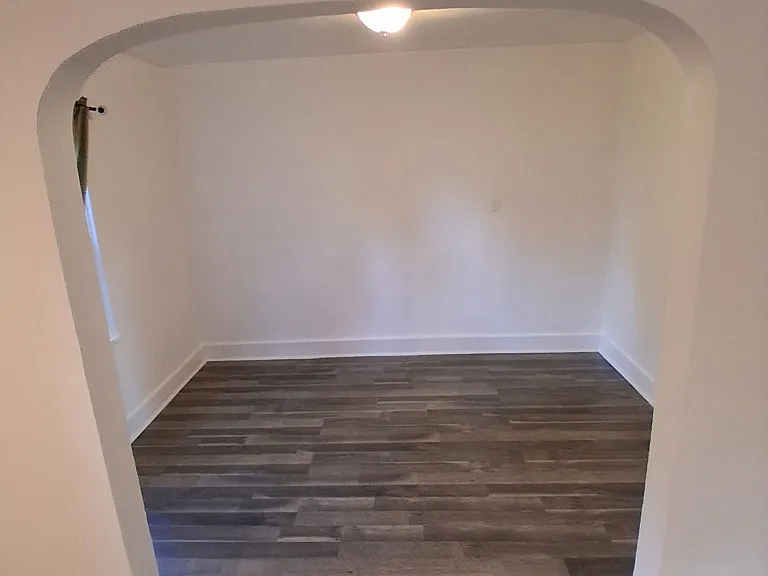 1805 Kent St — Photo 7