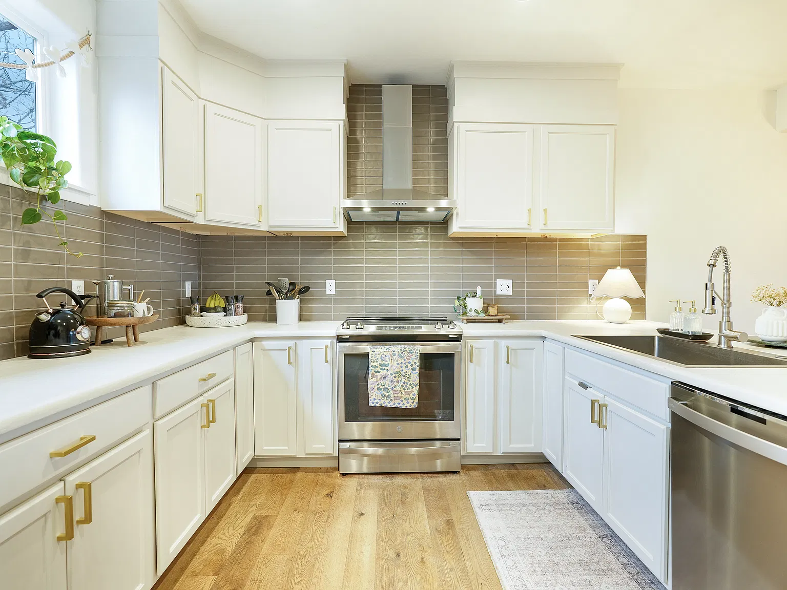 190 East 7th Avenue - A7 — Photo 3