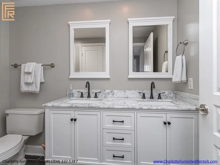 1315 East Blvd #517 — Photo 5
