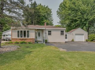 1660 Plank Rd, Menasha, WI 54952