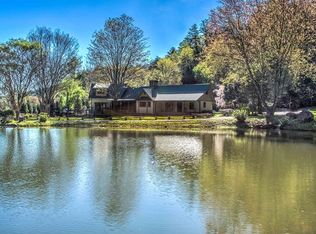 34 Blowing Wind Ln, Tiger, GA 30525