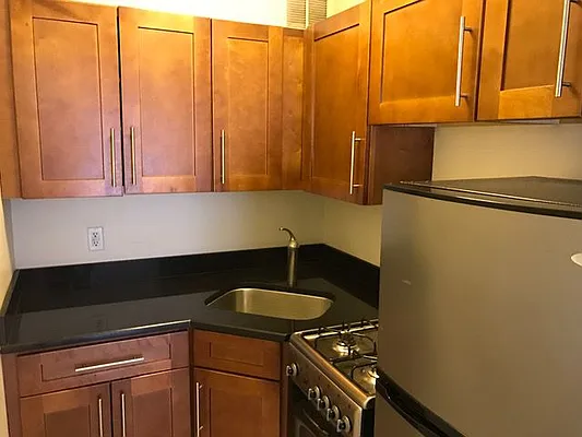 Rented by Avenues Real Estate | media 47