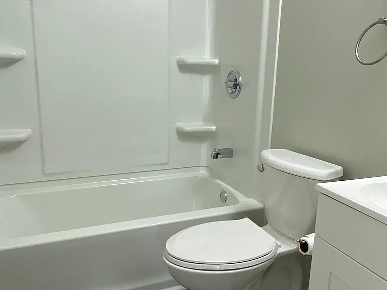 2605 Roland Dr #A — Photo 10