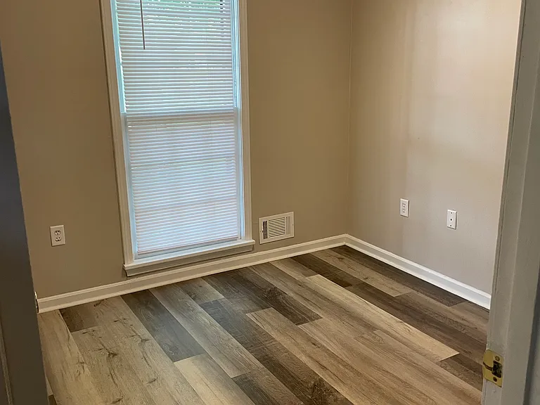 4818 Determine Ln — Photo 11