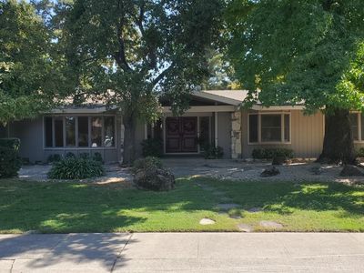 6658 Harmon Dr, Sacramento, CA, 95831