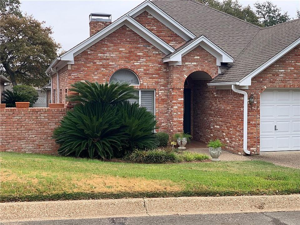 1st image of 69 Sugar Creek Pl