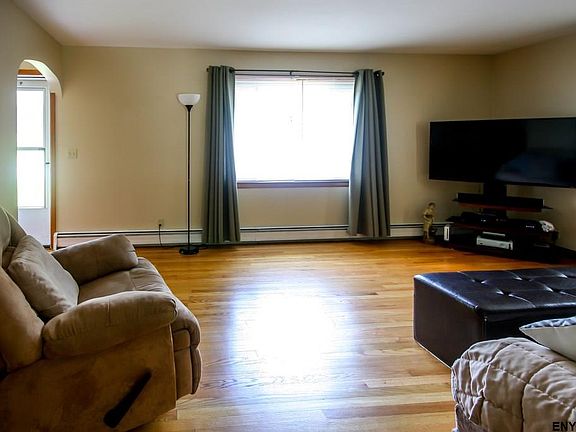 5th image of 5 Cornell Ave