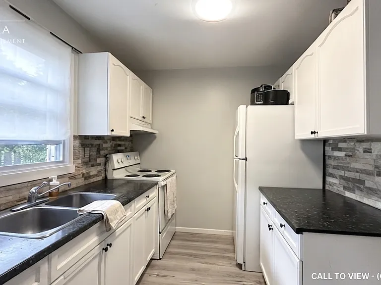 690 Little Grey St #142 — Photo 2