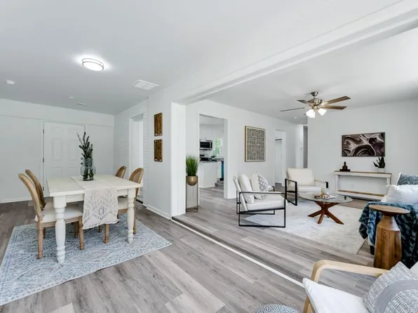 32 Betz Ln, Hampton, VA 23666