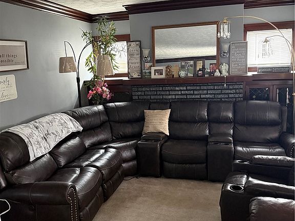 3rd image of 3330 W 129th St