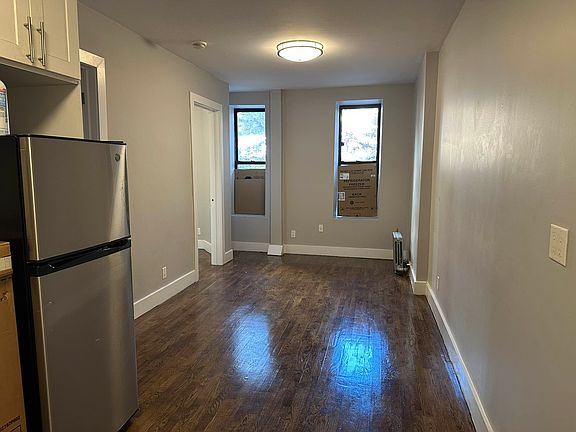 2nd image of 122 E 103rd St #2