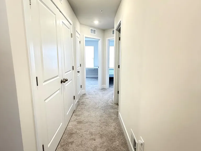 1235 Greylock Ln — Photo 25