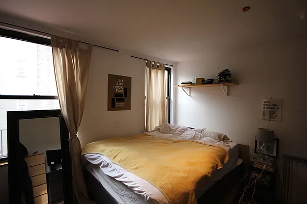 Rented by Nooklyn NYC LLC | media 4