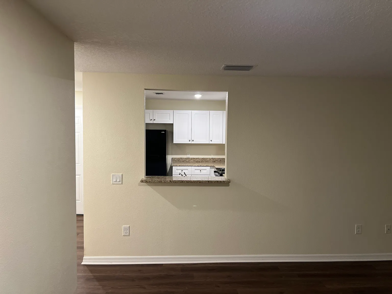 3 bed, $1,695 — Photo 3