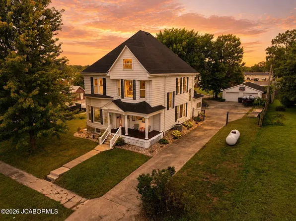 302 Shelby St, Bevier, MO 63532
