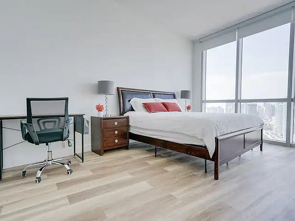 4th image of 5614-1750 N Bayshore Dr #D