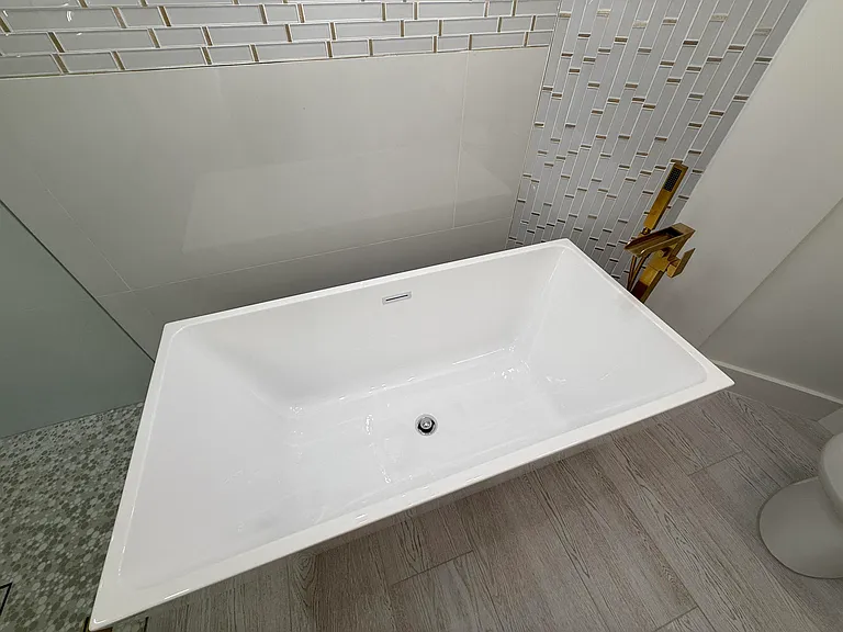 225 N Lakeshore Dr — Photo 24