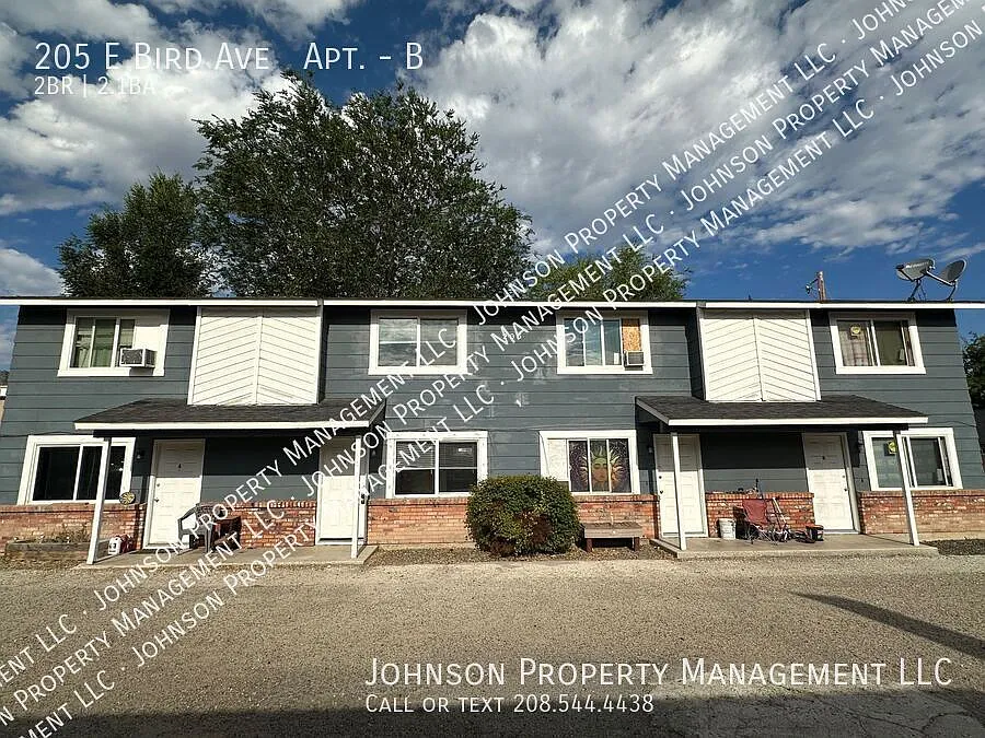 205 E Bird Ave #B