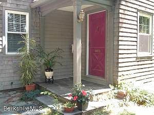 217 Holmes front entry