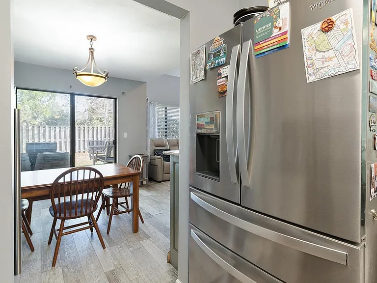 800 Bay Dr #10 — Photo 26