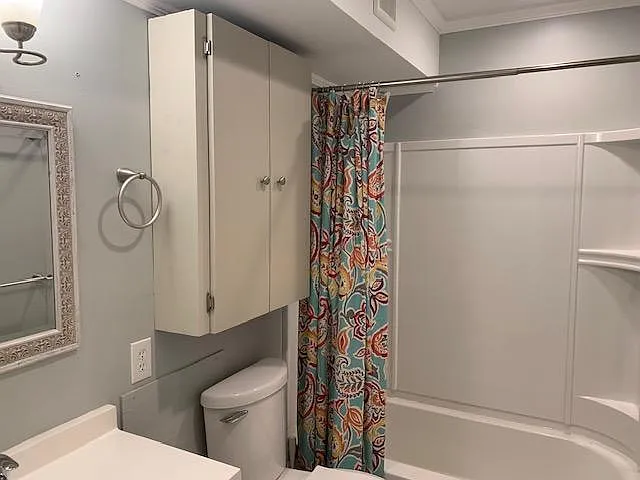 925 Cleveland St #95 — Photo 10