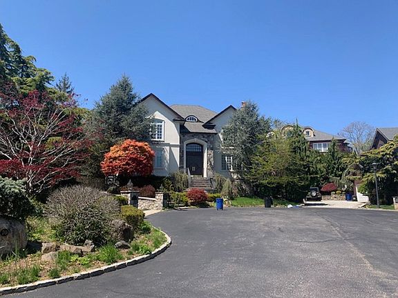 2nd image of 70 Utopia Ct