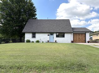 501 W G Ave, Kingman, KS 67068