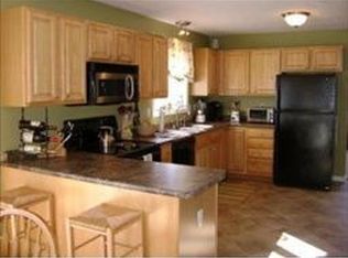 4 Barberry St, Hooksett, NH 03106