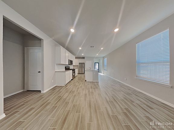 3rd image of 14516 Jelly Pines Dr