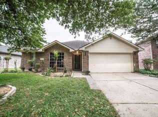 1506 Helmsley Dr, Rosenberg, TX 77471