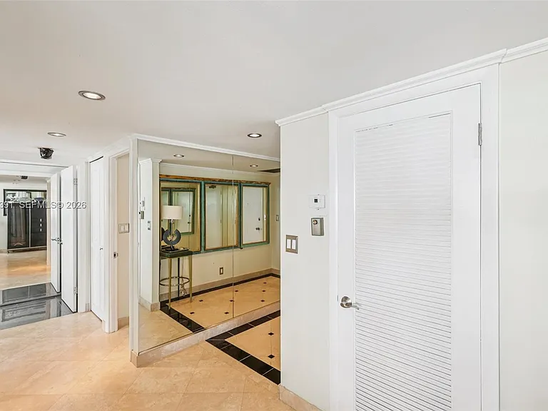 3550 Galt Ocean Dr #501 — Photo 34