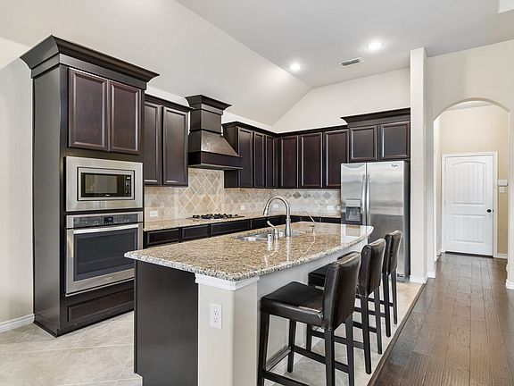 5th image of 2927 Lakefield Dr