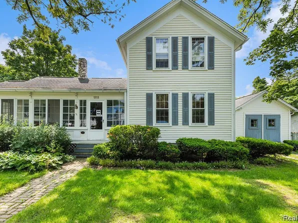 1111 W Park St, Lapeer, MI 48446