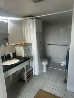 1 bed, 1.0 bath, 758 sqft, $3,000 — Photo 2