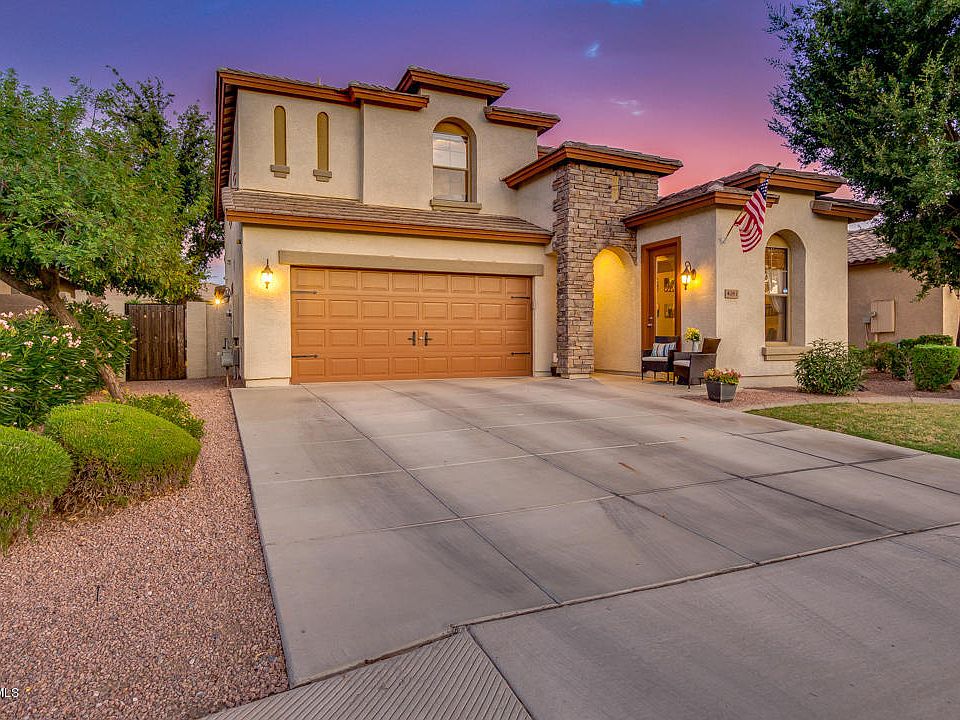 1st image of 4081 E Clubview Dr