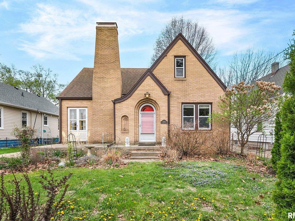 1st image of 2020 W Ayres Ave