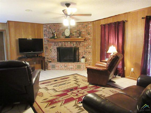 2nd image of 3154 Fm 1910 W