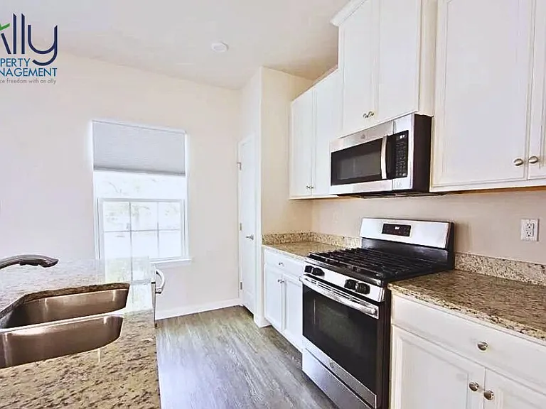 2424 Pocoson Wood Ct #1 — Photo 2