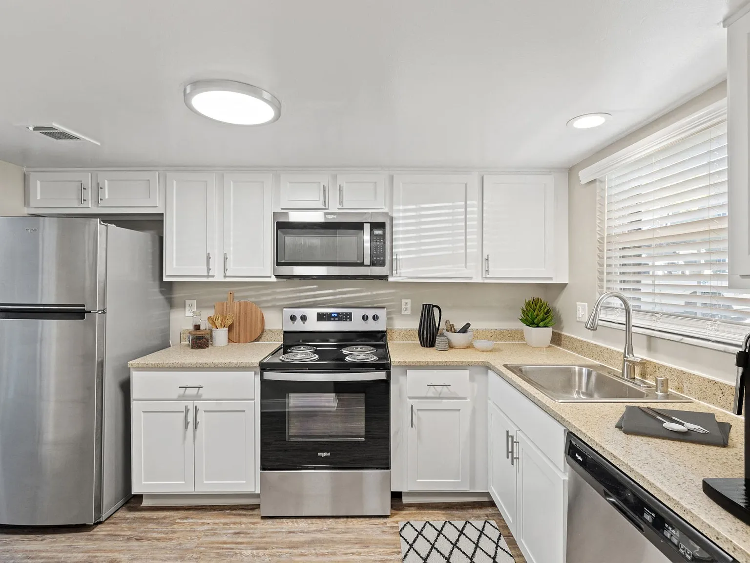 Merrick Place — Photo 3