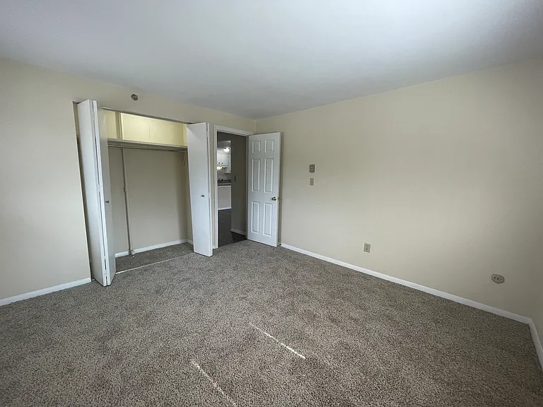 Highland Estates — Photo 29