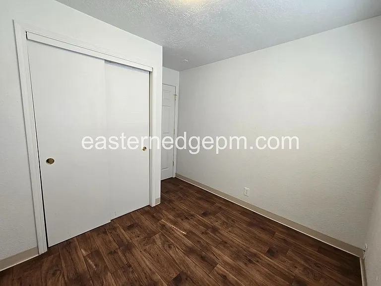 98 NW 10th St — Photo 68