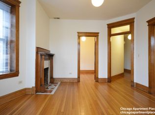 3369 N Clark St #2N, Chicago, IL 60657