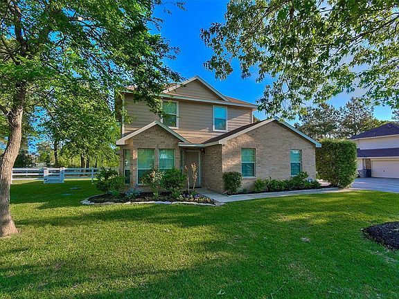 3rd image of 25350 Sun Fisher Ct