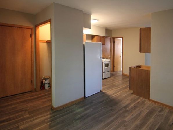 633 Walnut St