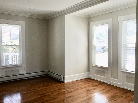 3rd image of 232-238 Claremont Ave #1