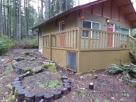 3rd image of 141 E Barnsby Pl